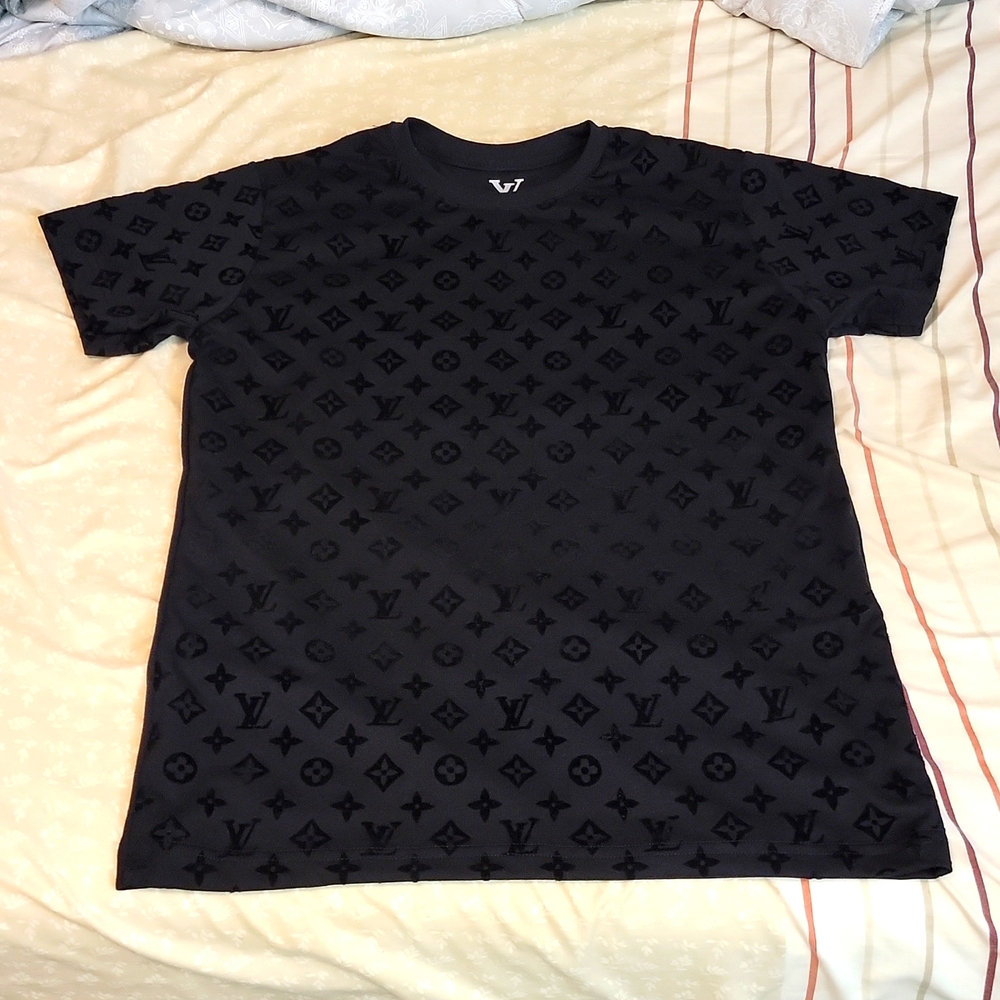 Louis Vuitton black velour T shirt